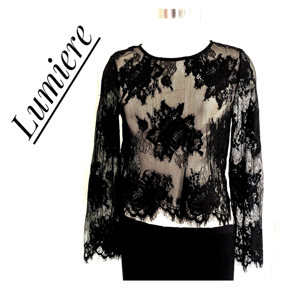 NWT ~ LUMIERE Lace Top